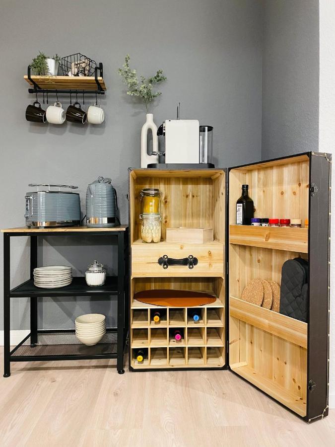 Klassen Stay - Exklusives Apartment Am Hbf - Kueche, Netflix, Kingsizebett Koblenz  Eksteriør billede