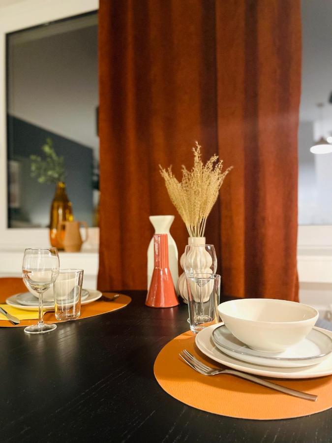 Klassen Stay - Exklusives Apartment Am Hbf - Kueche, Netflix, Kingsizebett Koblenz  Eksteriør billede